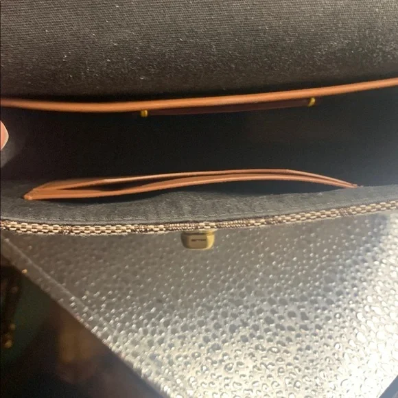 Coach Tan and Brown Signature Shoulder Bag - Picture 8 of 9